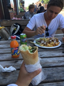 Innan vi åkte hem till Halmstad gjorde vi ett stopp i Malmö för att bl a äta lunch på Möllans falafel, supergott! Överlag så himla nöjda med semestern! 🎈